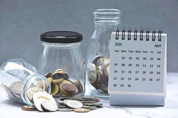 Easy Money Saving Tips for Every Month